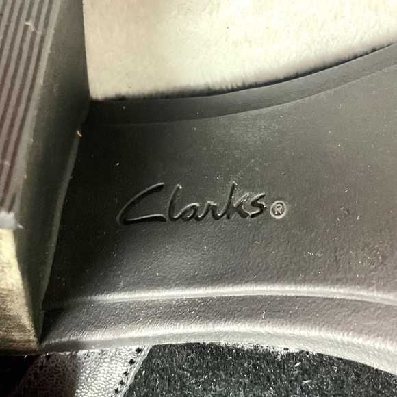 CLARKS Black Enfield Coco Harness Side Zip Suede Leather Ankle Boot sz 10 - Picture 9 of 13